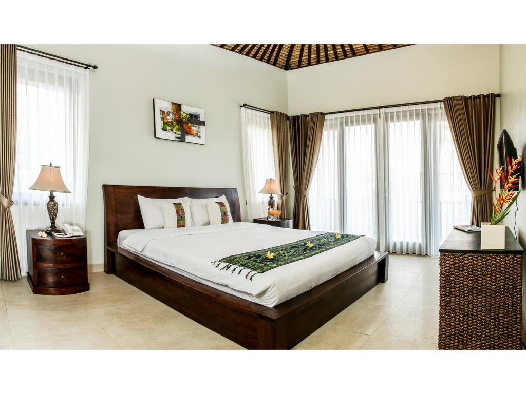 Linda Sanur (Bali)